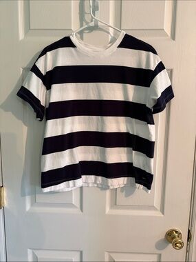 Classics Old Navy Navy and White Bold Stripe Tee.